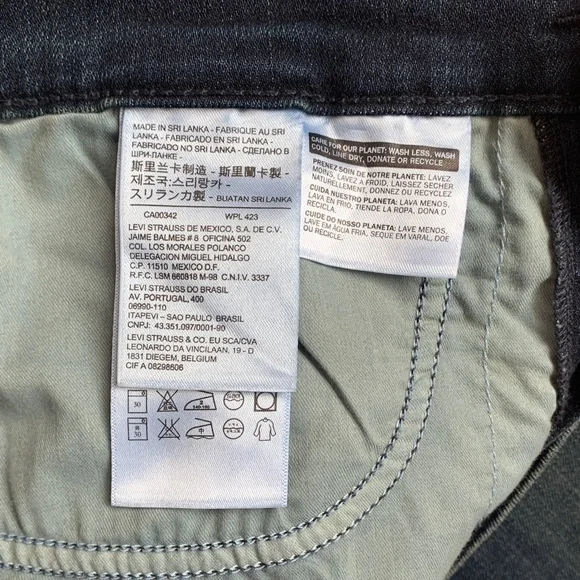 NWT Levi's 314 Shaping Straight Jeans 30x30 - Picture 4 of 7